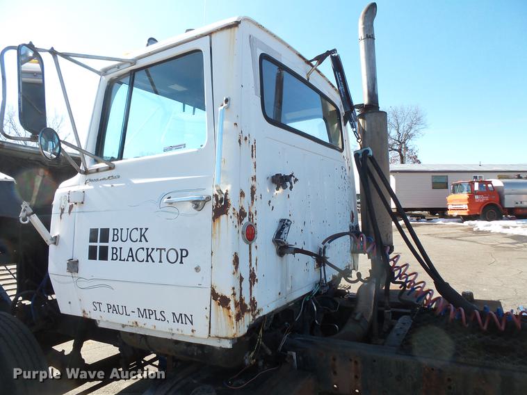 image for item DW9559 1981 Ford LT9000 semi truck