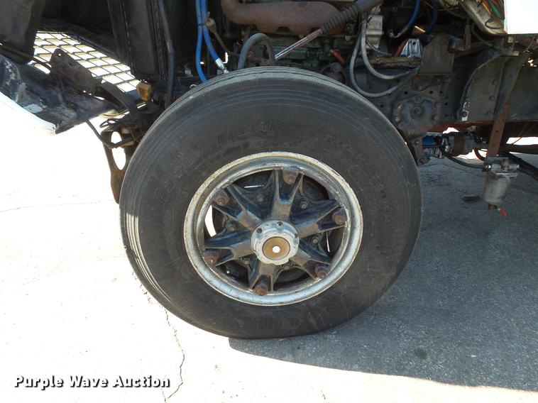 image for item DW9559 1981 Ford LT9000 semi truck