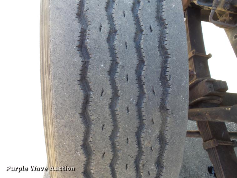 image for item DW9559 1981 Ford LT9000 semi truck