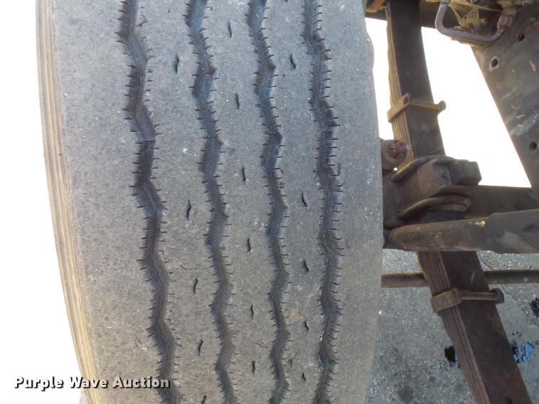 image for item DW9559 1981 Ford LT9000 semi truck