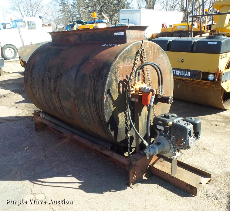 image for item DW9560 Tar storage tank