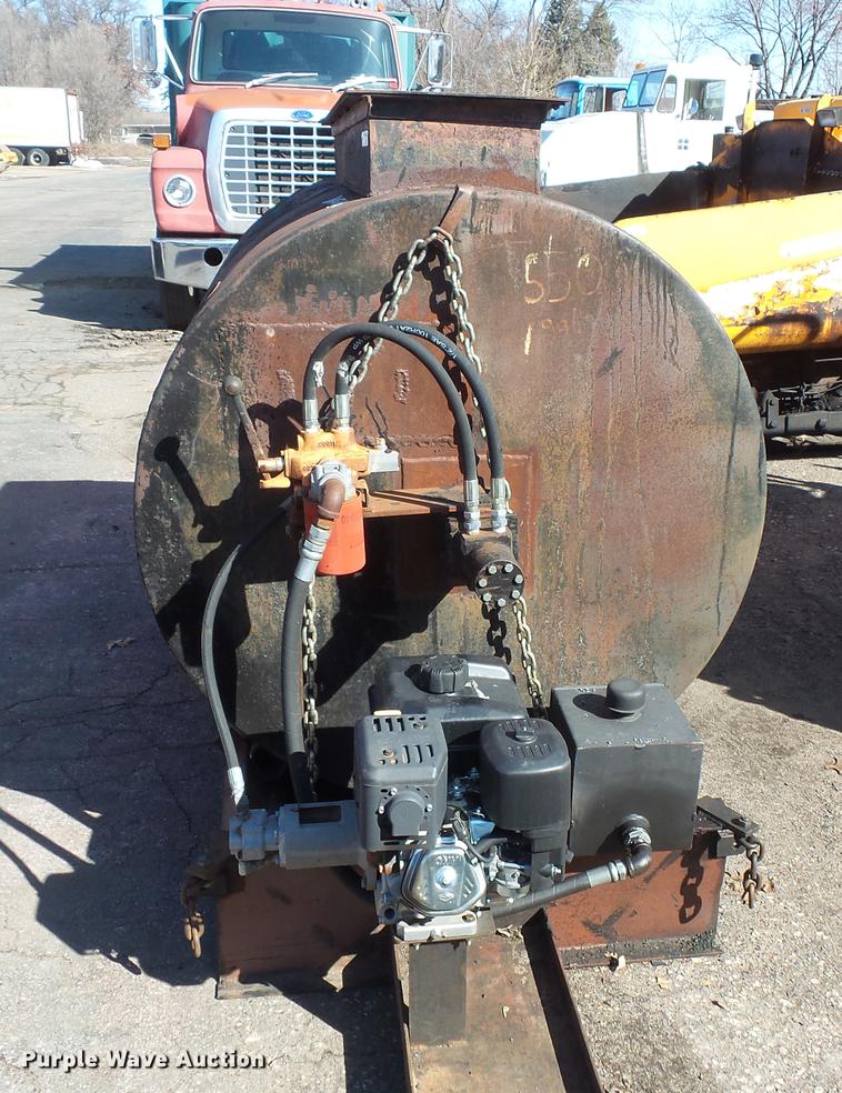 image for item DW9560 Tar storage tank