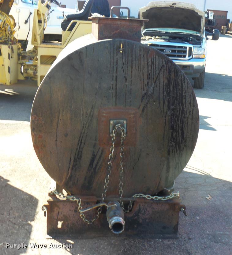 image for item DW9560 Tar storage tank