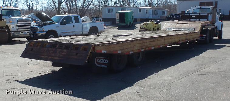 image for item DW9561 1985 Trail-Eze LP30T44 drop deck equipment trailer