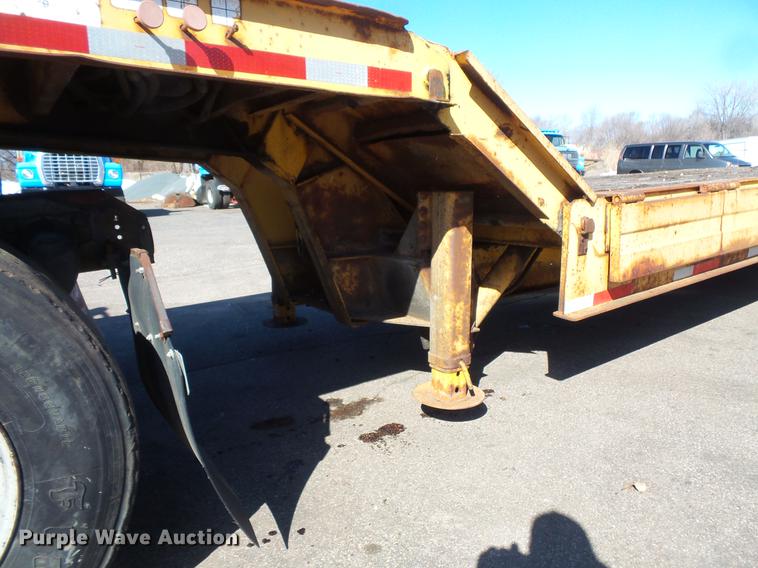image for item DW9561 1985 Trail-Eze LP30T44 drop deck equipment trailer