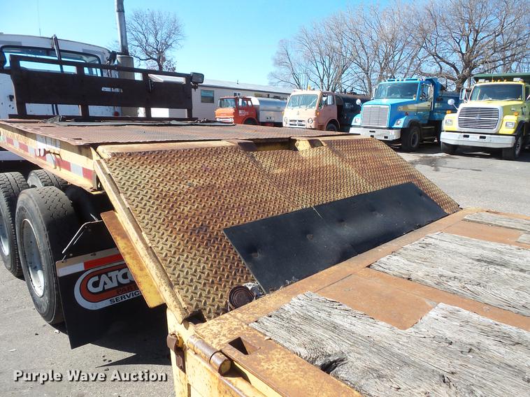 image for item DW9561 1985 Trail-Eze LP30T44 drop deck equipment trailer