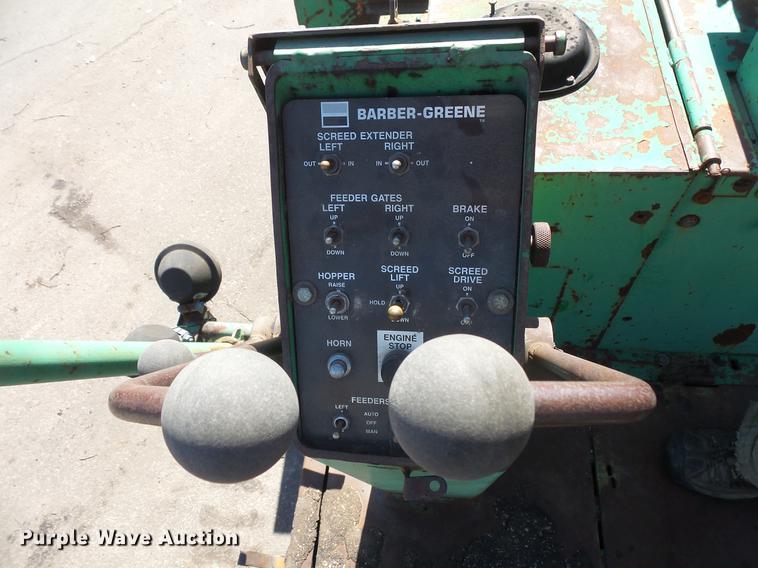 image for item DW9562 1988 Barber Greene BG225B paver