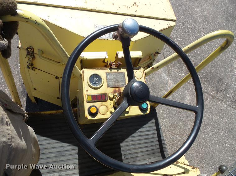 image for item DW9563 Bomag BW120AD double drum roller