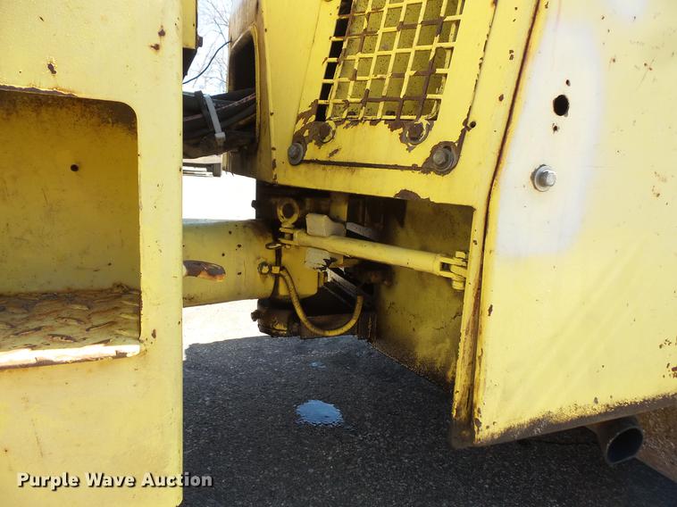 image for item DW9563 Bomag BW120AD double drum roller