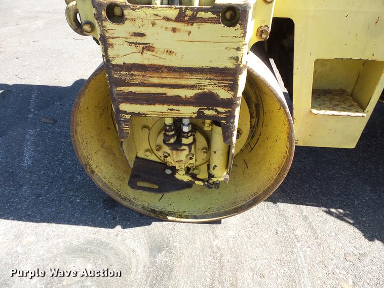 image for item DW9563 Bomag BW120AD double drum roller