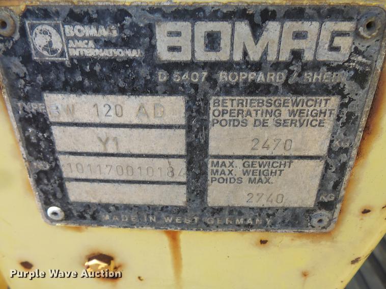 image for item DW9563 Bomag BW120AD double drum roller