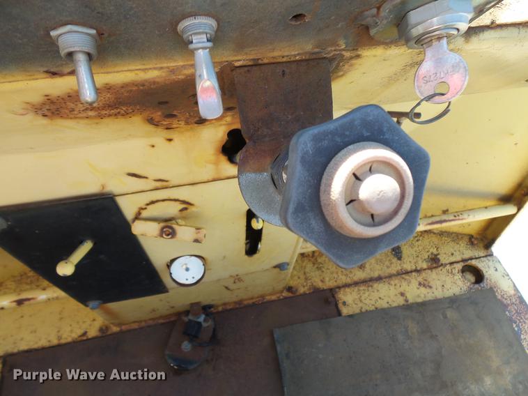 image for item DW9564 Bomag BW141AD double drum roller