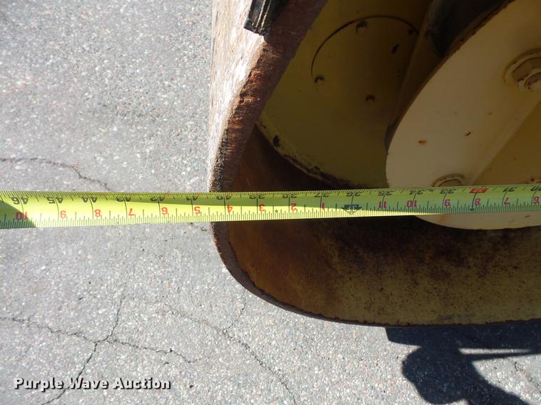 image for item DW9564 Bomag BW141AD double drum roller