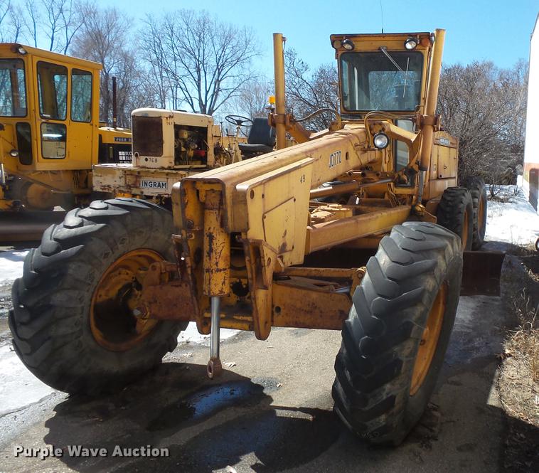 image for item DW9567 1977 John Deere 770 motor grader