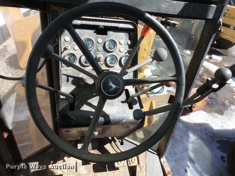 image for item DW9567 1977 John Deere 770 motor grader