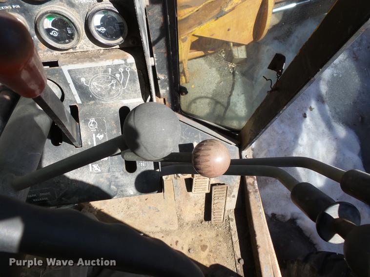 image for item DW9567 1977 John Deere 770 motor grader