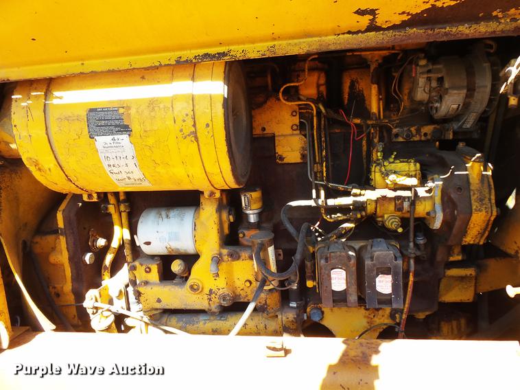 image for item DW9567 1977 John Deere 770 motor grader