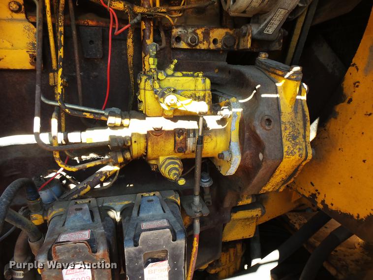 image for item DW9567 1977 John Deere 770 motor grader