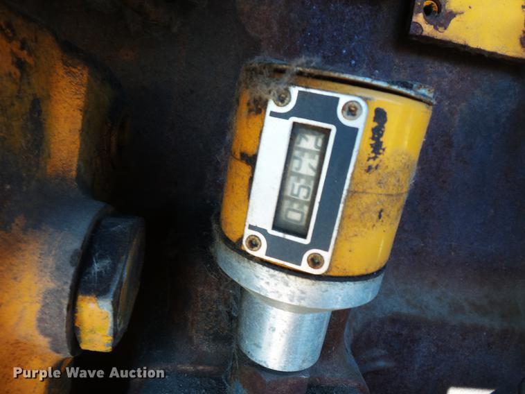 image for item DW9567 1977 John Deere 770 motor grader