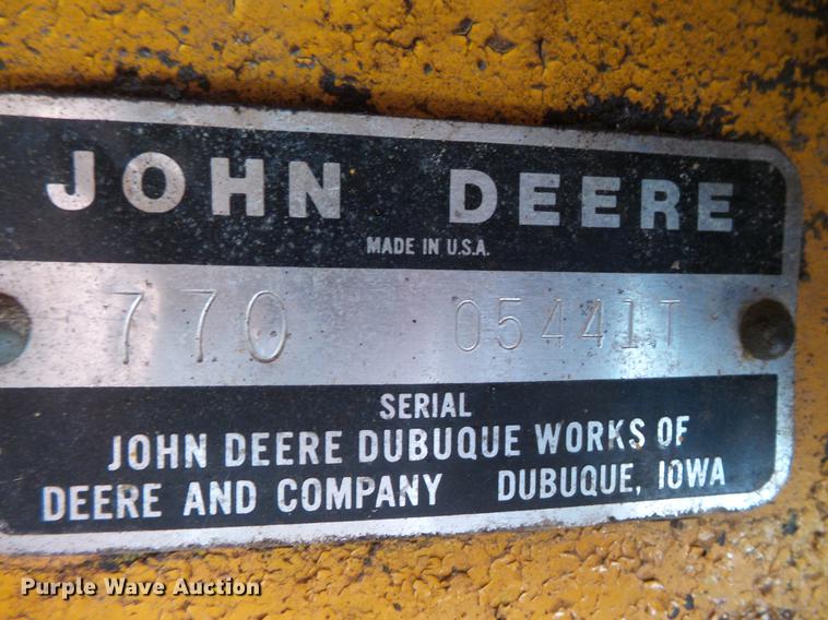 image for item DW9567 1977 John Deere 770 motor grader