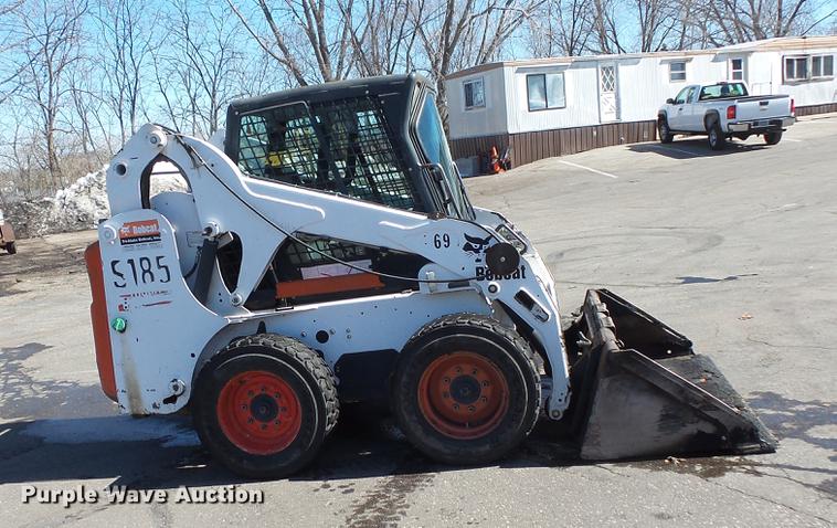 image for item DW9568 2005 Bobcat S185 skid steer
