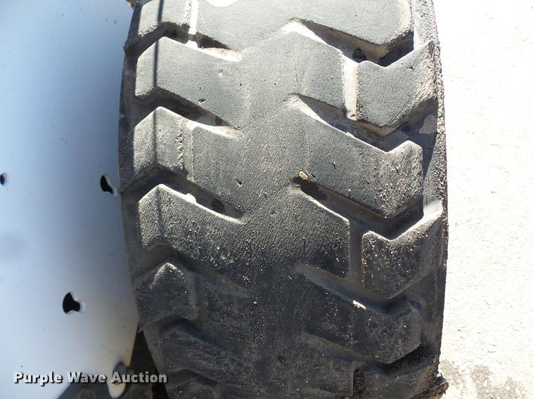 image for item DW9568 2005 Bobcat S185 skid steer