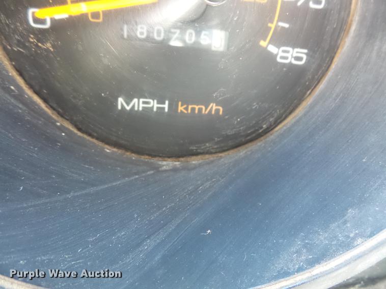 image for item DW9569 1984 Chevrolet Tiltmaster oil distributor truck