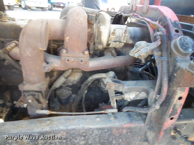 image for item DW9569 1984 Chevrolet Tiltmaster oil distributor truck