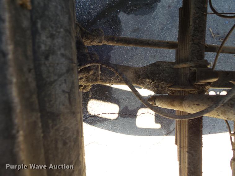 image for item DW9569 1984 Chevrolet Tiltmaster oil distributor truck