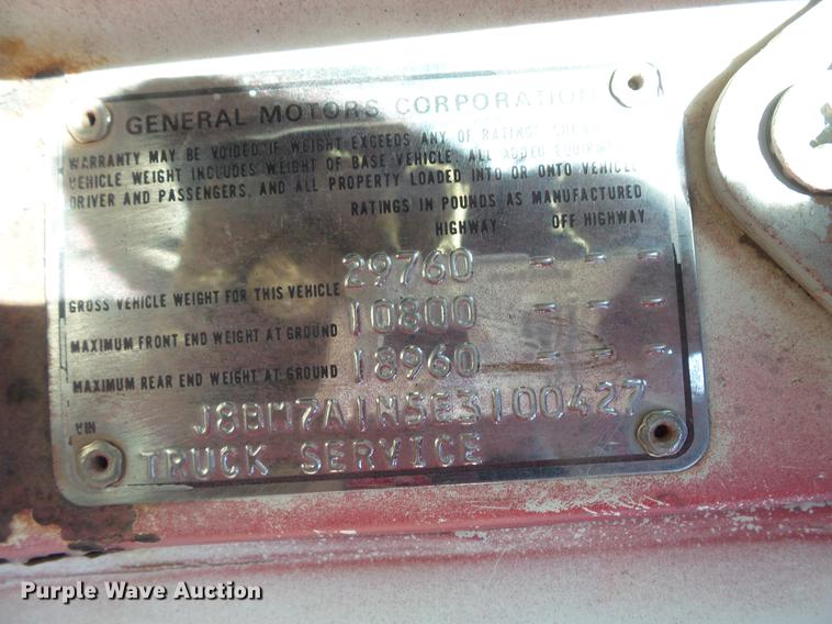 image for item DW9569 1984 Chevrolet Tiltmaster oil distributor truck