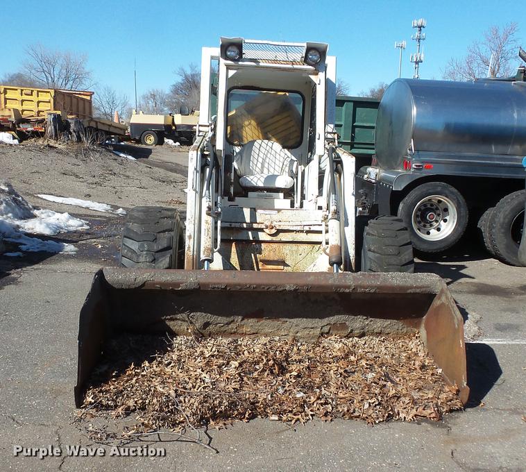 image for item DW9570 1973 Bobcat M970 skid steer