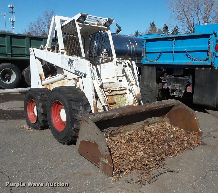 image for item DW9570 1973 Bobcat M970 skid steer