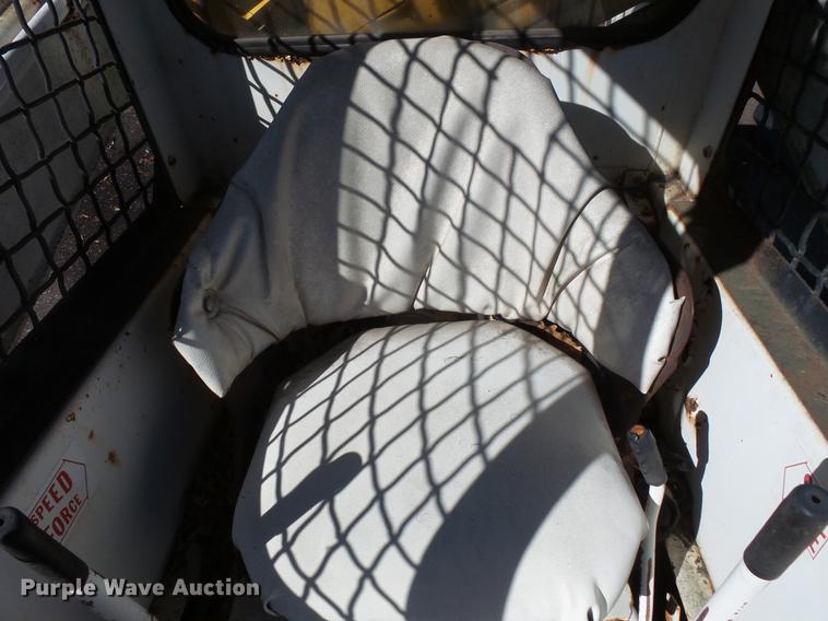 image for item DW9570 1973 Bobcat M970 skid steer