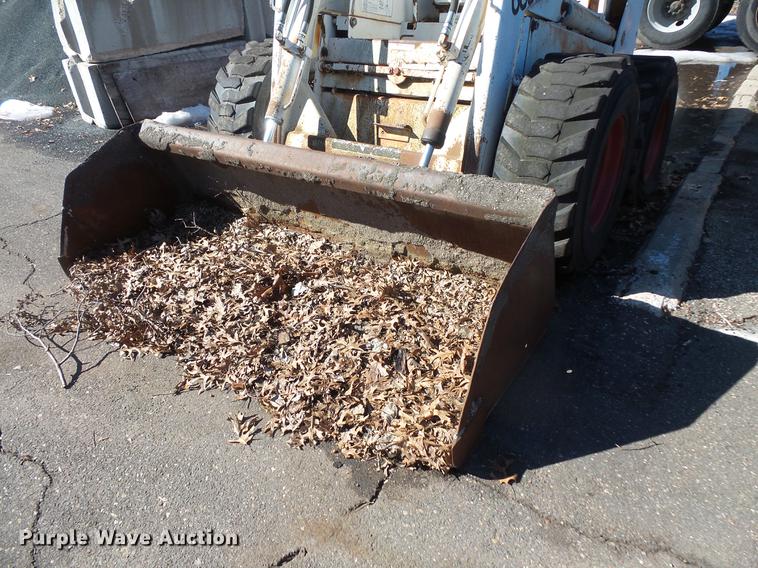 image for item DW9570 1973 Bobcat M970 skid steer