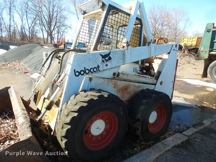 image for item DW9570 1973 Bobcat M970 skid steer