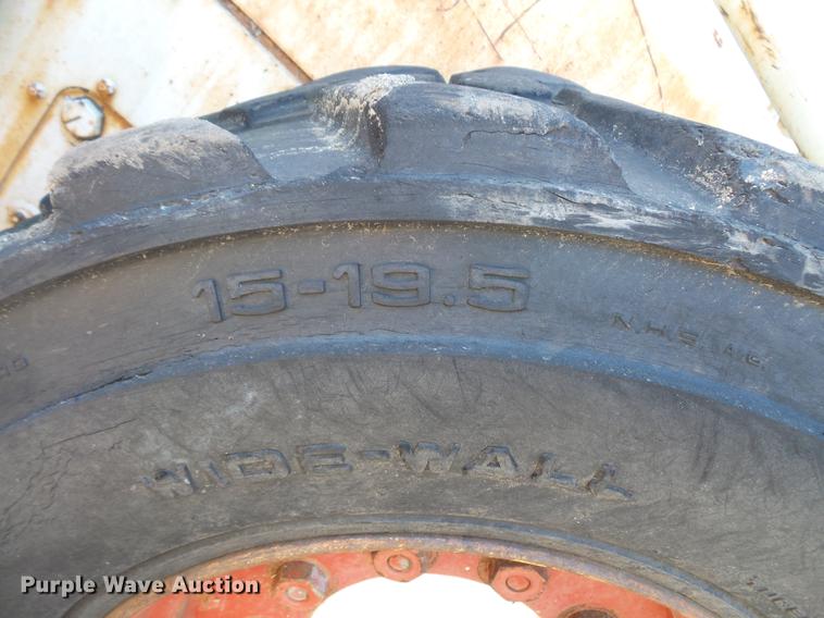 image for item DW9570 1973 Bobcat M970 skid steer