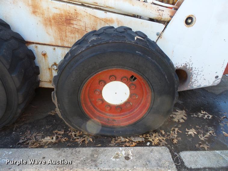 image for item DW9570 1973 Bobcat M970 skid steer