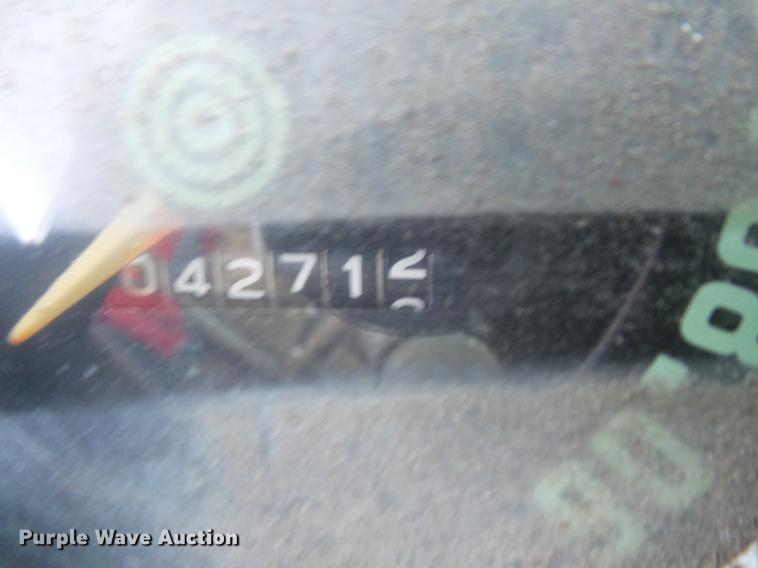 image for item DW9571 1966 International CO202 oil distributor truck