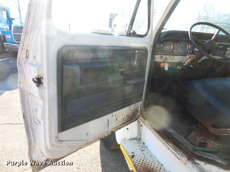 image for item DW9573 Ford F600 dump truck