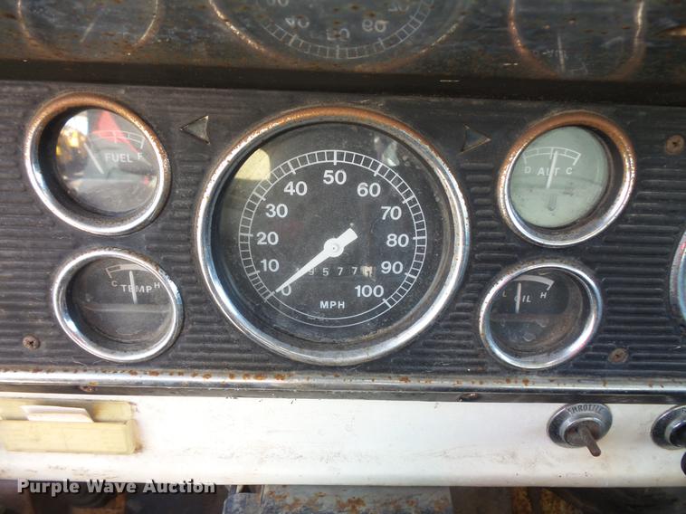 image for item DW9573 Ford F600 dump truck