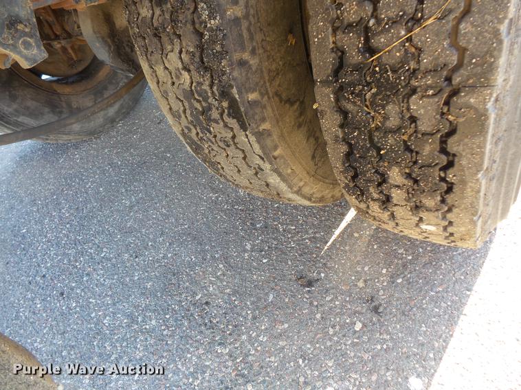 image for item DW9573 Ford F600 dump truck