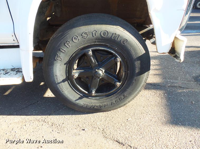 image for item DW9573 Ford F600 dump truck