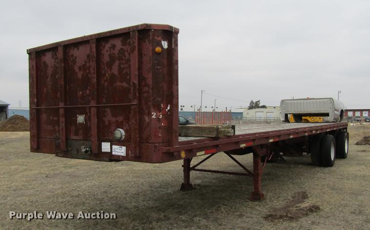image for item DA3577 1974 Trailmobile flatbed trailer