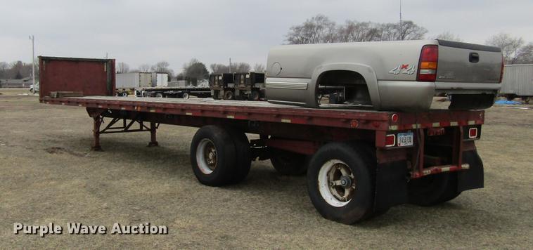 image for item DA3577 1974 Trailmobile flatbed trailer