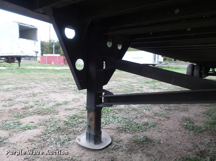 image for item DB6391 2009 Utility 3000R refrigerated van trailer