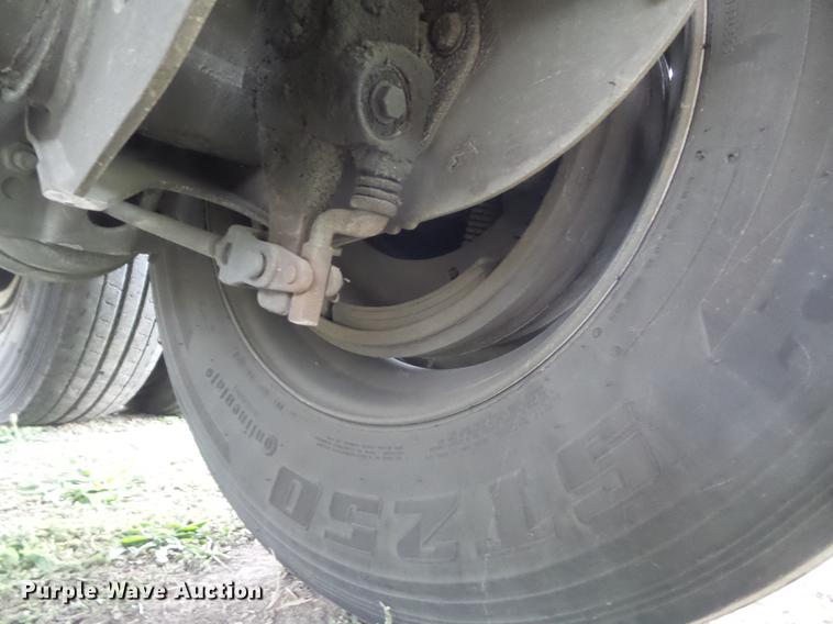 image for item DB6391 2009 Utility 3000R refrigerated van trailer