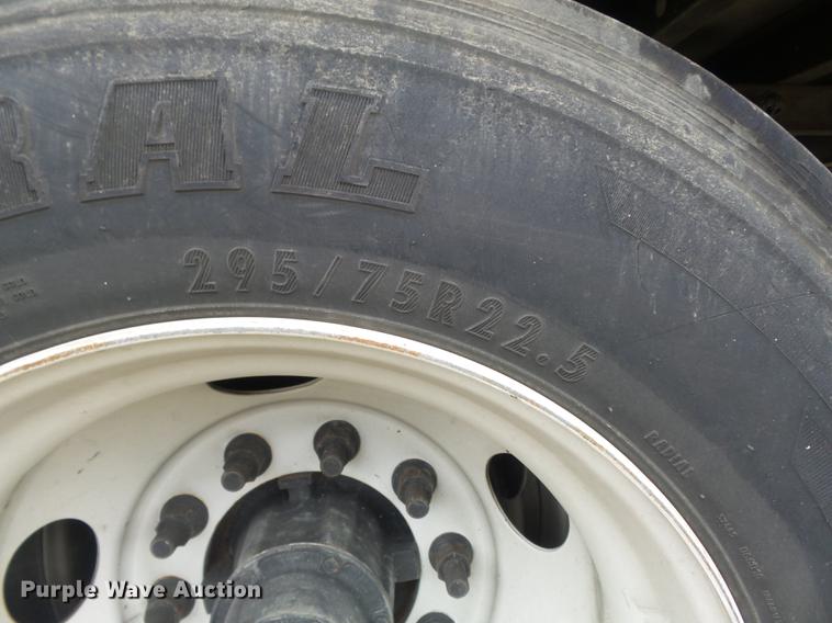 image for item DB6391 2009 Utility 3000R refrigerated van trailer