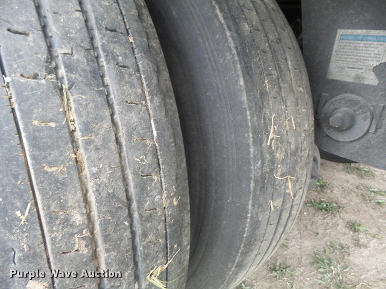 image for item DB6391 2009 Utility 3000R refrigerated van trailer