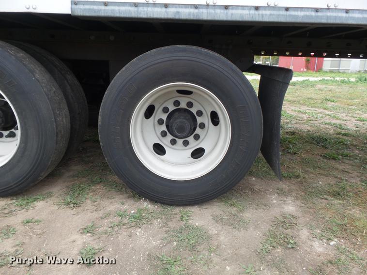 image for item DB6391 2009 Utility 3000R refrigerated van trailer