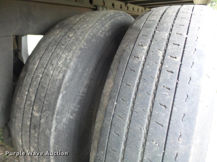 image for item DB6391 2009 Utility 3000R refrigerated van trailer